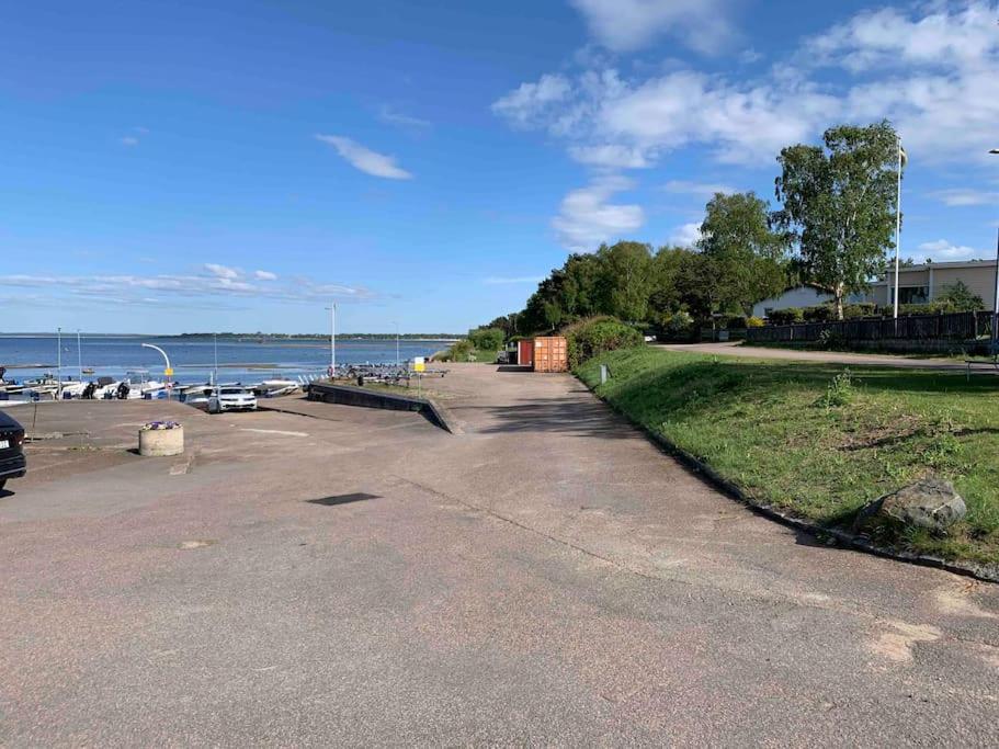 Kullahalvoen Naera Jonstorps Hamn Exterior foto