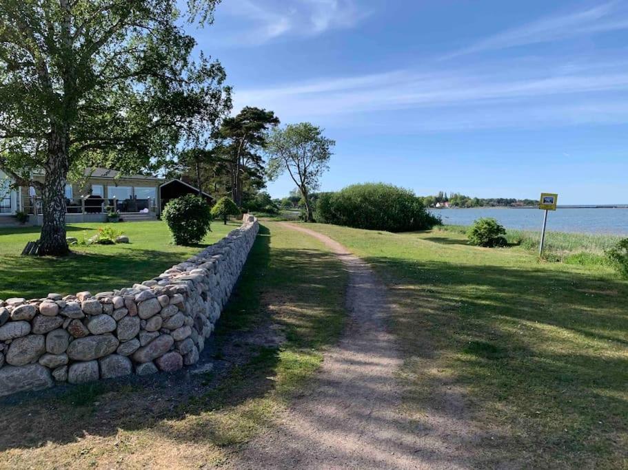 Kullahalvoen Naera Jonstorps Hamn Exterior foto