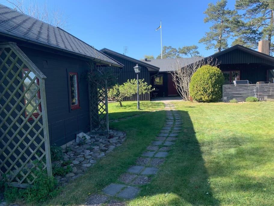 Kullahalvoen Naera Jonstorps Hamn Exterior foto